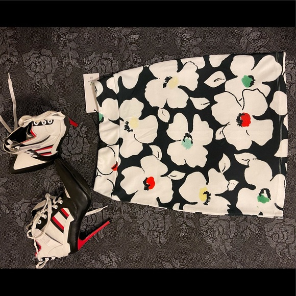 🍀 - Picture 3 of 16